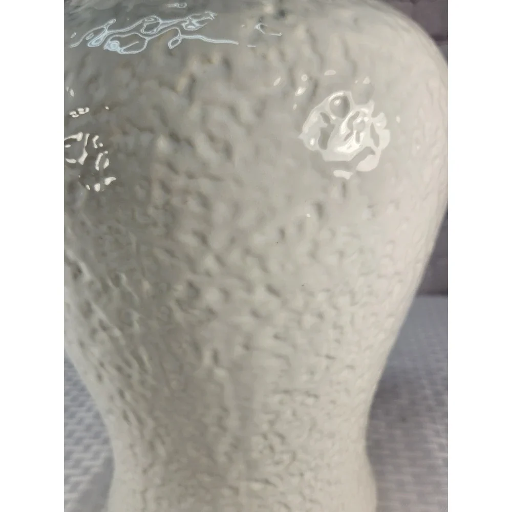 Very Large Ginger Jar Temple Jar Urn Asian Decor Mantle Piece White NWOT - Picture 2 of 7